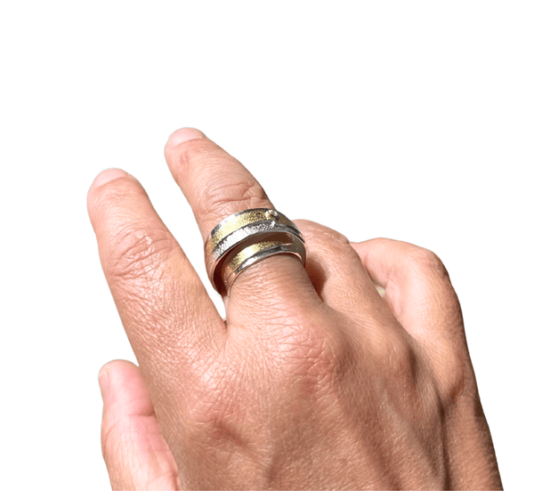 Whirl Ring